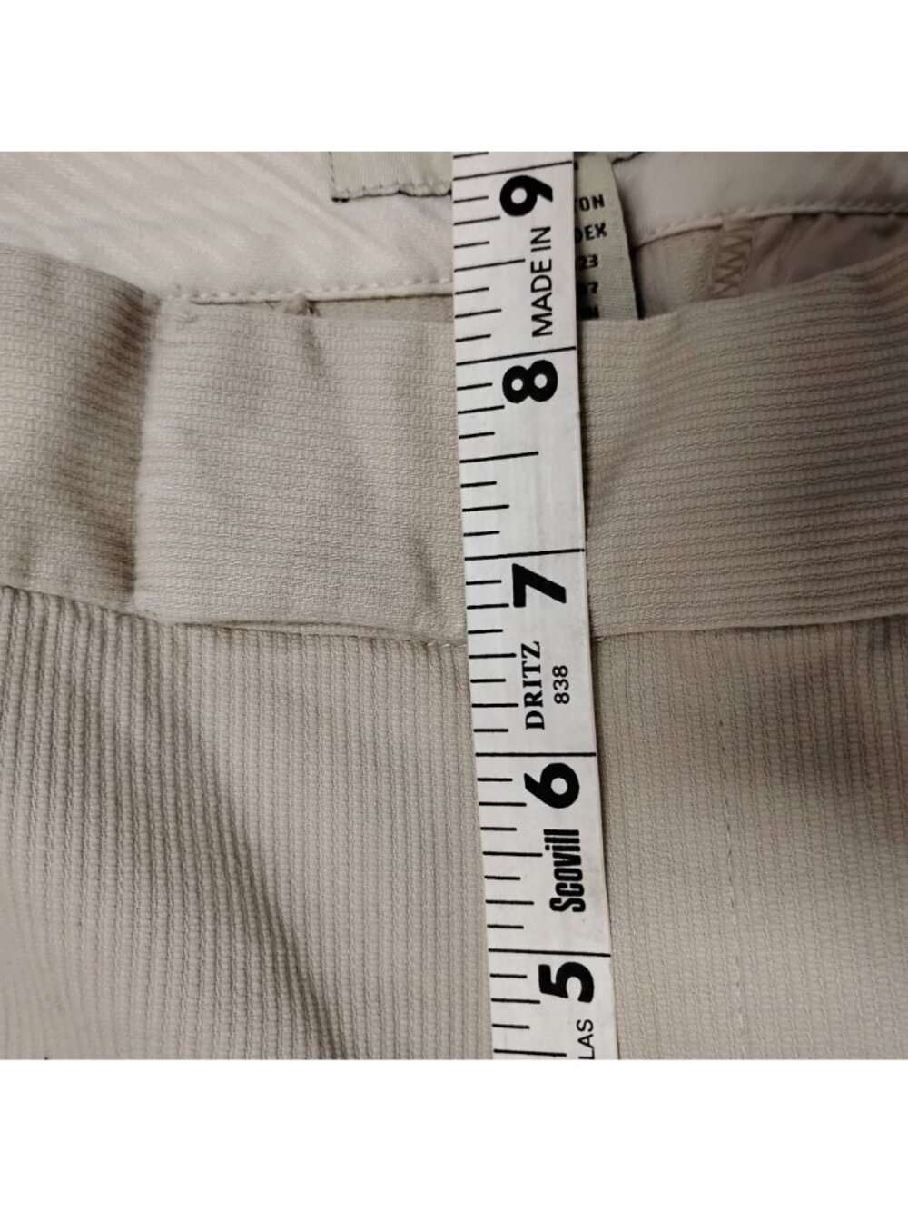 BANANA REPUBLIC Womens 6 Tan Cotton Stretch Bermuda Shorts 30 X 10 - Picture 6 of 7